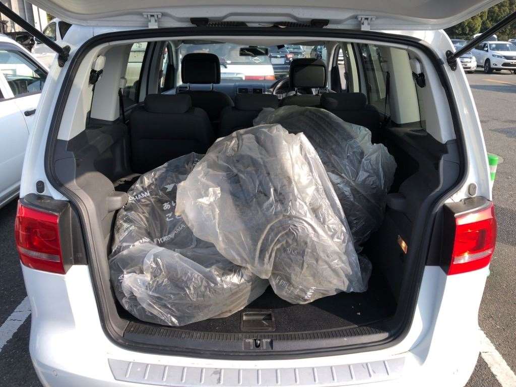 VOLKSWAGEN TOURAN