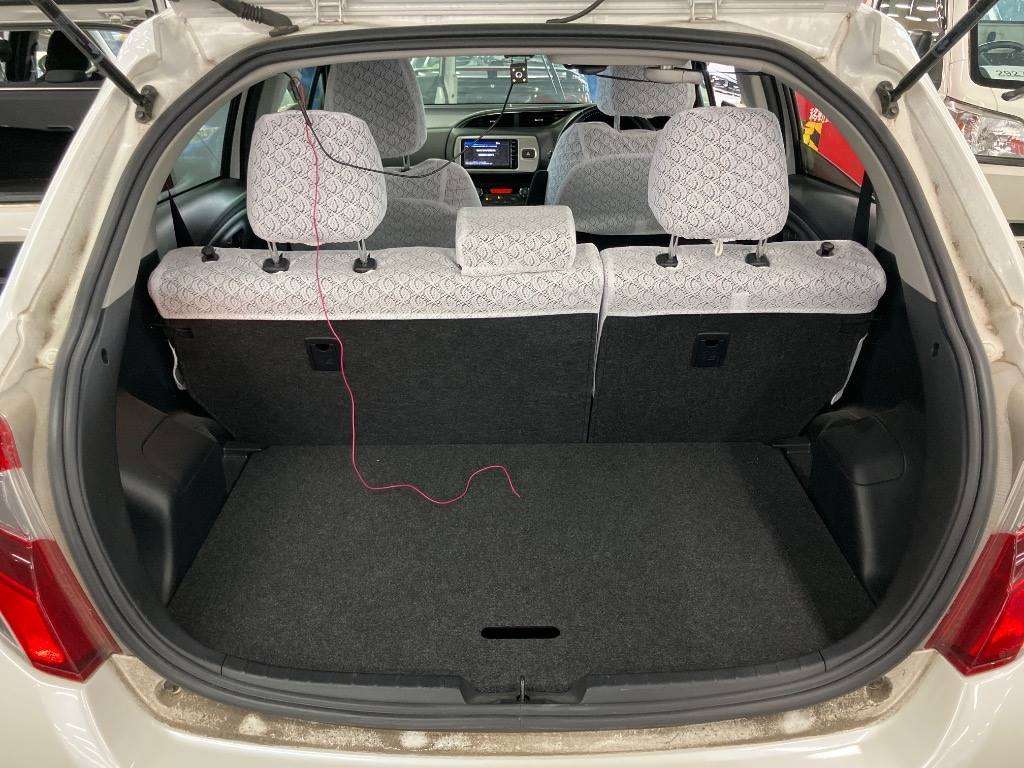 TOYOTA VITZ 2015 White
