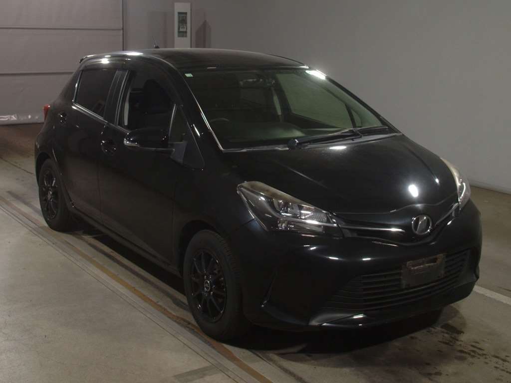 TOYOTA VITZ 2014 Black