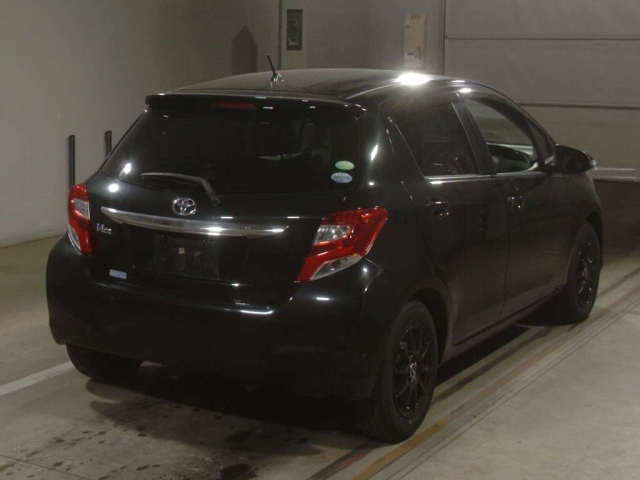 TOYOTA VITZ 2014 Black