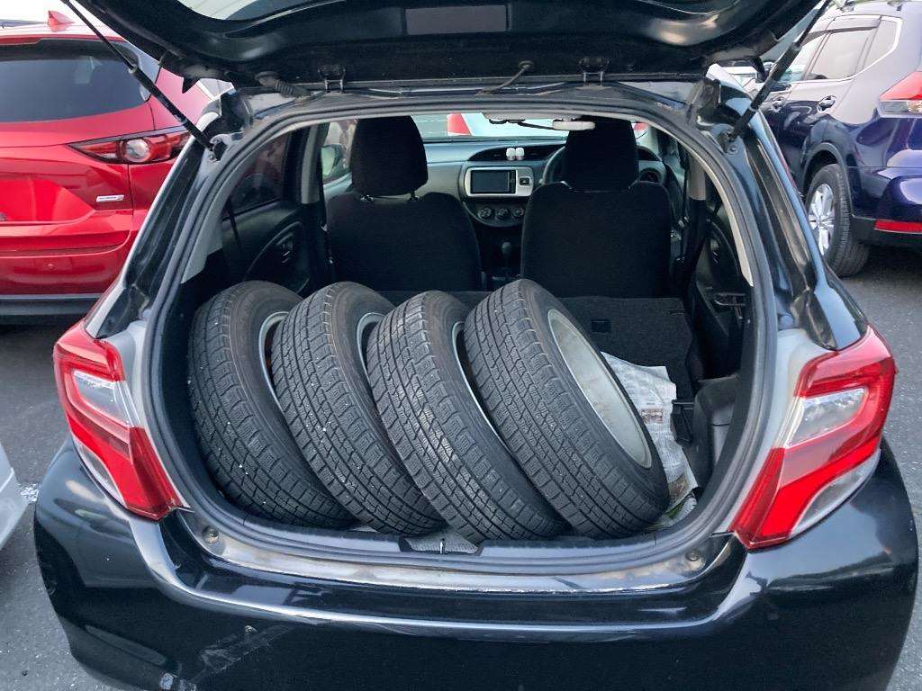 TOYOTA VITZ 2014 Black