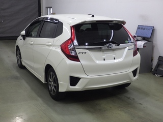 HONDA FIT PEARL WHITE