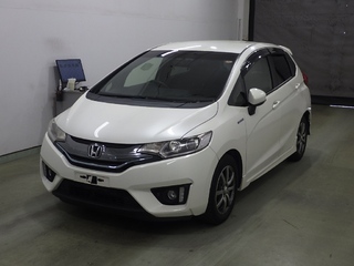 HONDA FIT PEARL WHITE