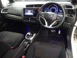 HONDA FIT PEARL WHITE