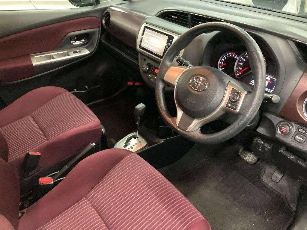 TOYOTA VITZ 2014 Bordeaux