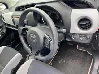 TOYOTA VITZ 2015 Wine